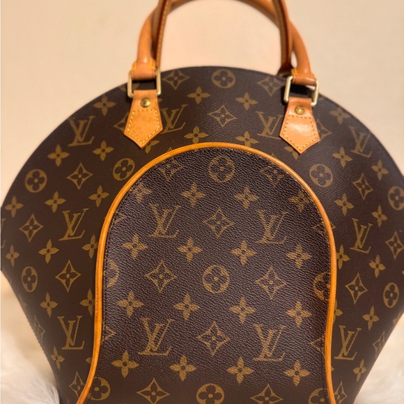 Louis Vuitton Ellipse - Picture 5 of 10